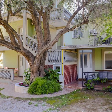 Apartments Oliva Utjeha Ngoại thất bức ảnh